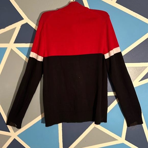 Express Sweater - Picture 2 of 3